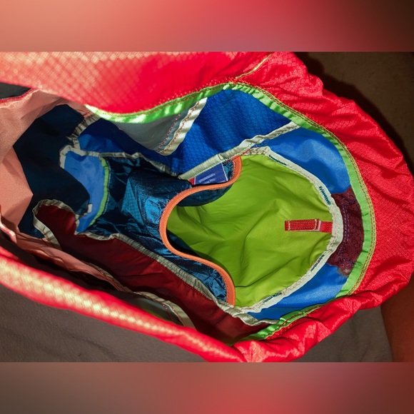 Cotopaxi Luzon 18 Hiking bag with hydration pocket - Picture 7 of 7